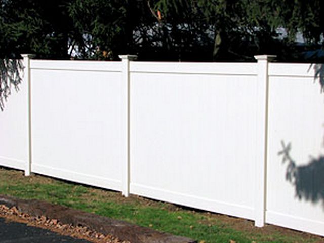 Vinyl-Fencing-Seattle-WA